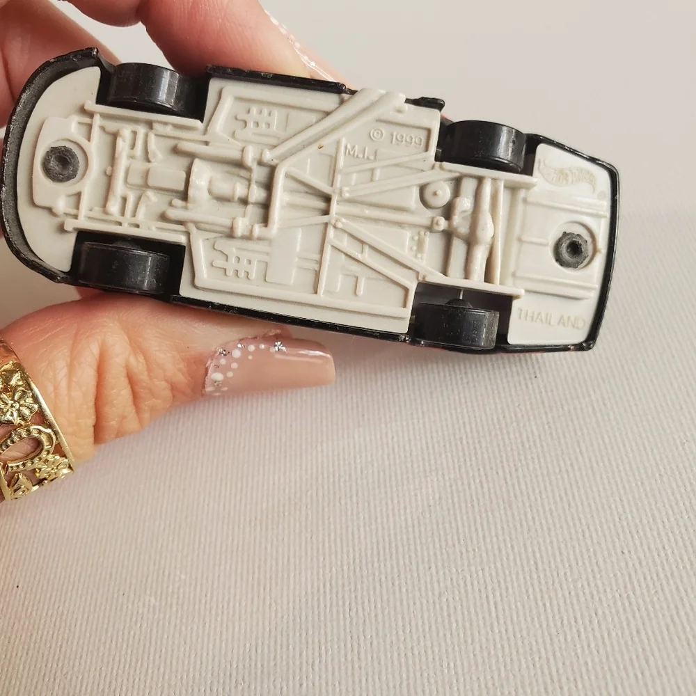 Vintage 1999 #16 Grainger Hot Wheel